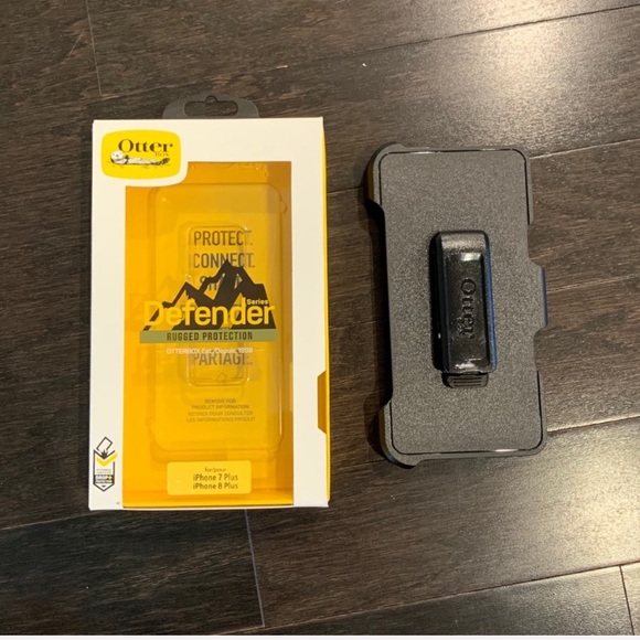 NWT Otter box defender clip